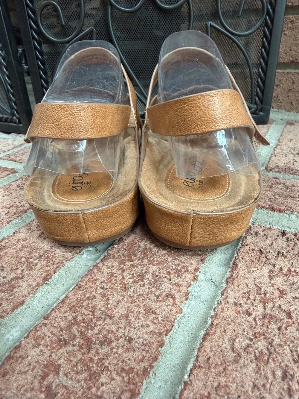 Eurosport Women’s Tan Strappy Comfort Sandals, EUC, Size 8.5 - Picture 6 of 9